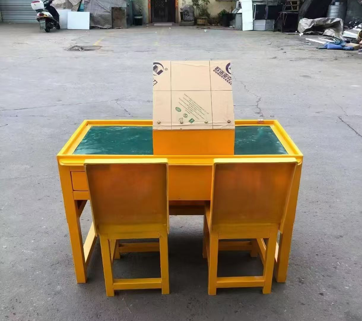 绥芬河防静电导通桌井下煤矿火工品发放桌：危险品流转的安全守护者